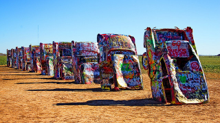 Illustration for article titled America's ten most awesome roadside attractions